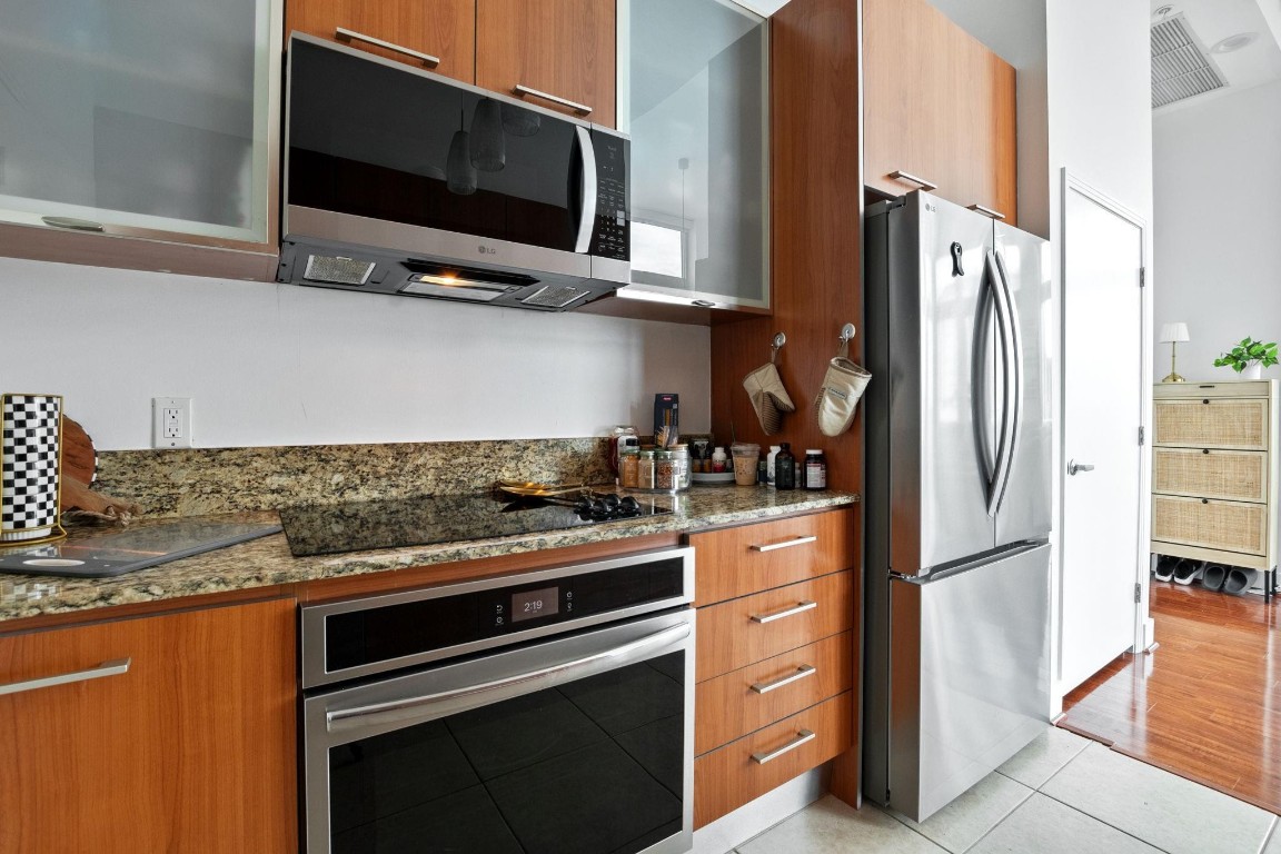 METROPOLIS II - Residential