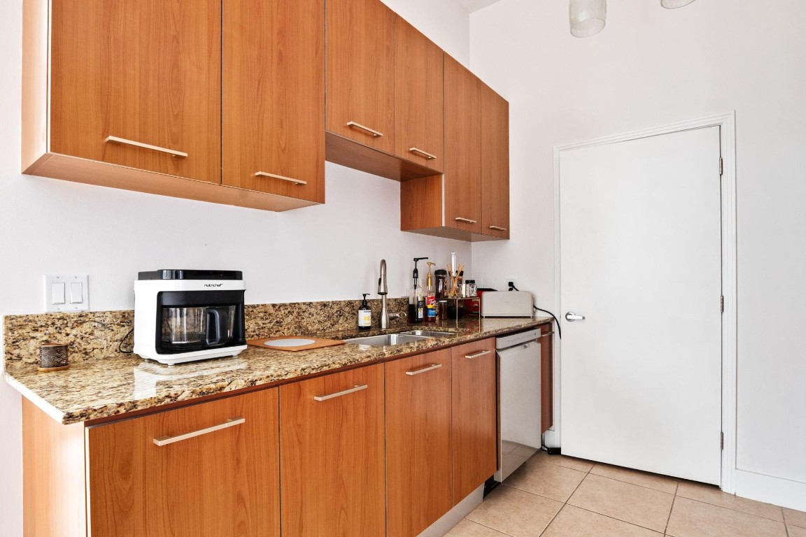 METROPOLIS II - Residential