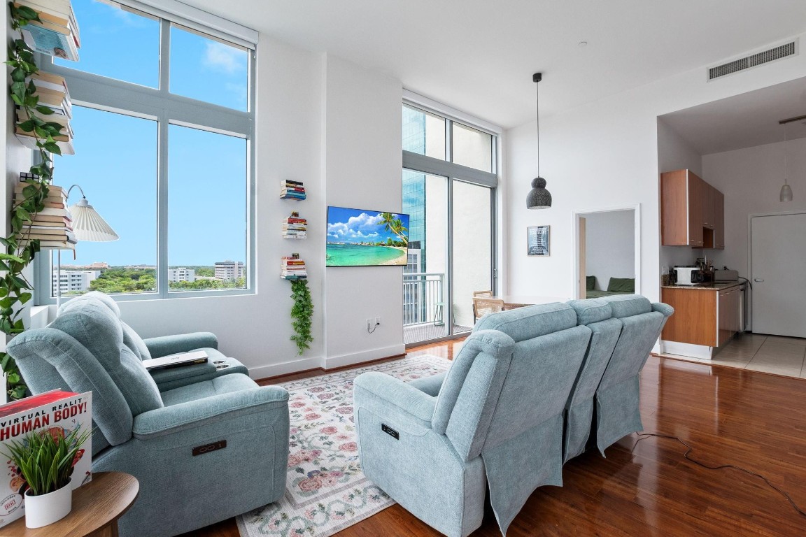 METROPOLIS II - Residential