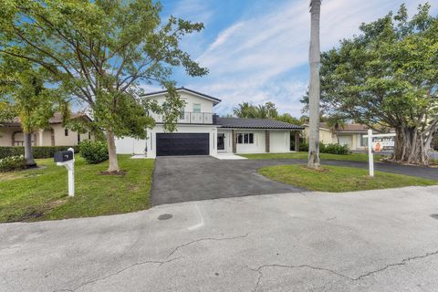 A home in Lauderdale By The Sea