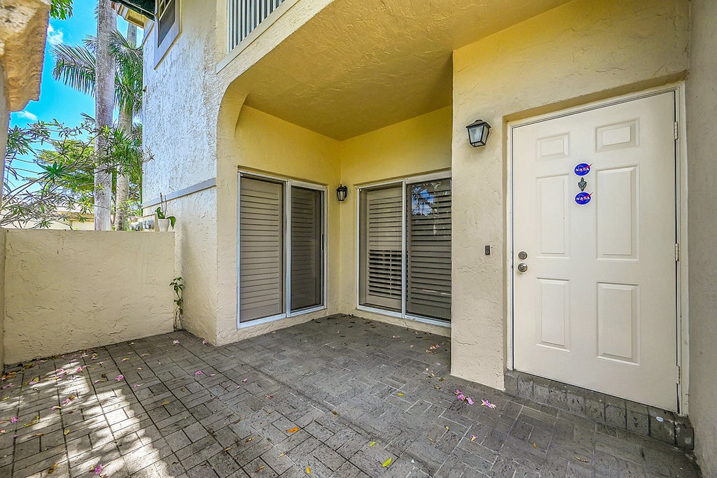 Photo of 6486 Via Regina #1, Boca Raton, FL 33433 (MLS # R10989901)