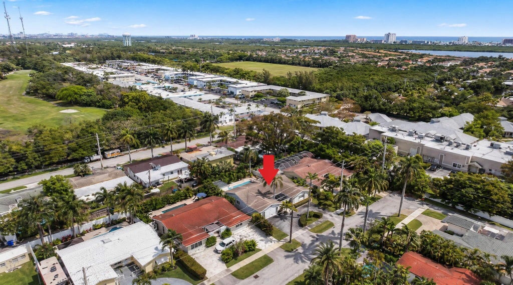 Photo of 1243 GARFIELD Street, Hollywood, FL 33019 (MLS # B26053445)