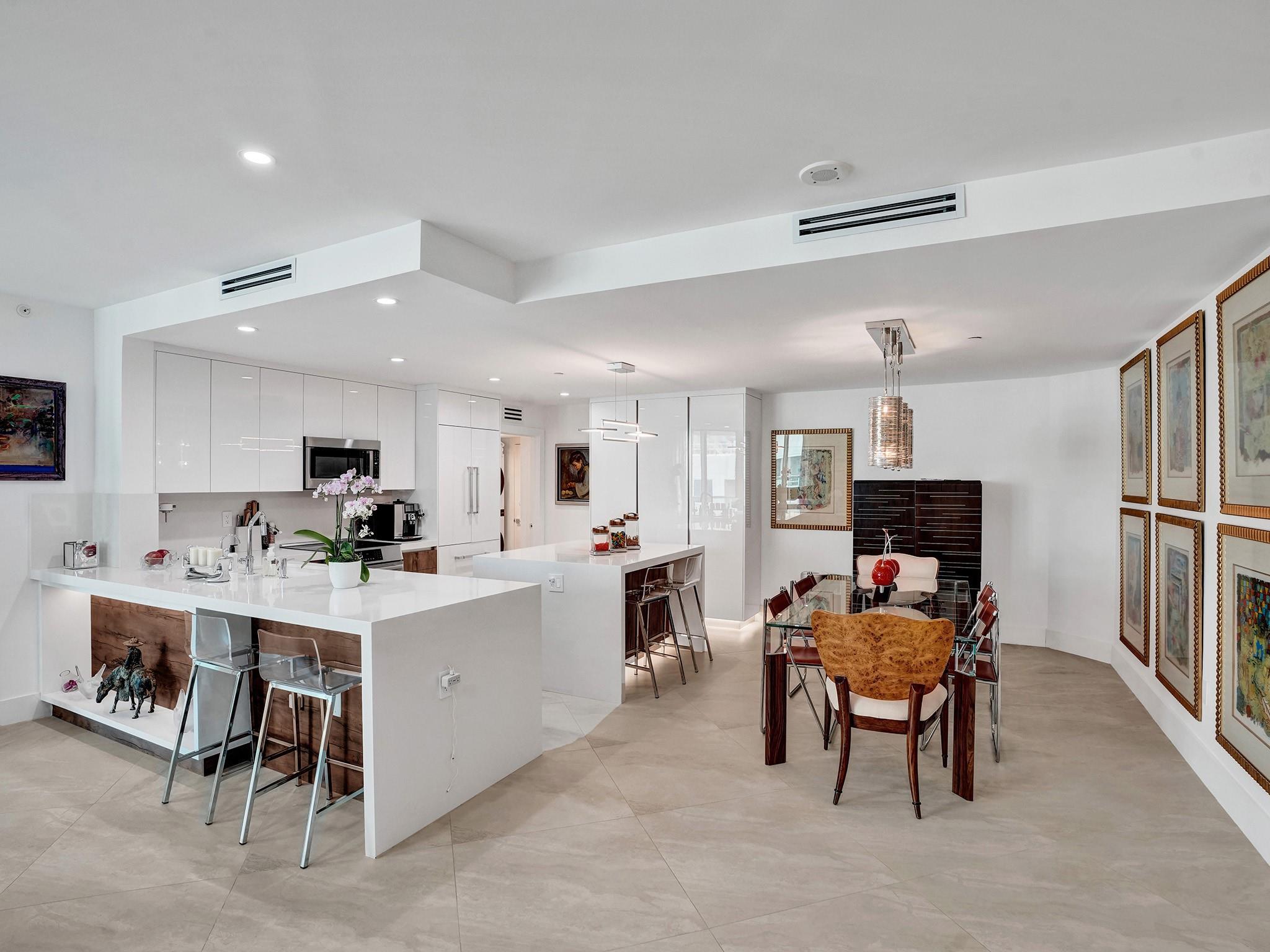 TOWNSEND PLACE CONDO - Residential