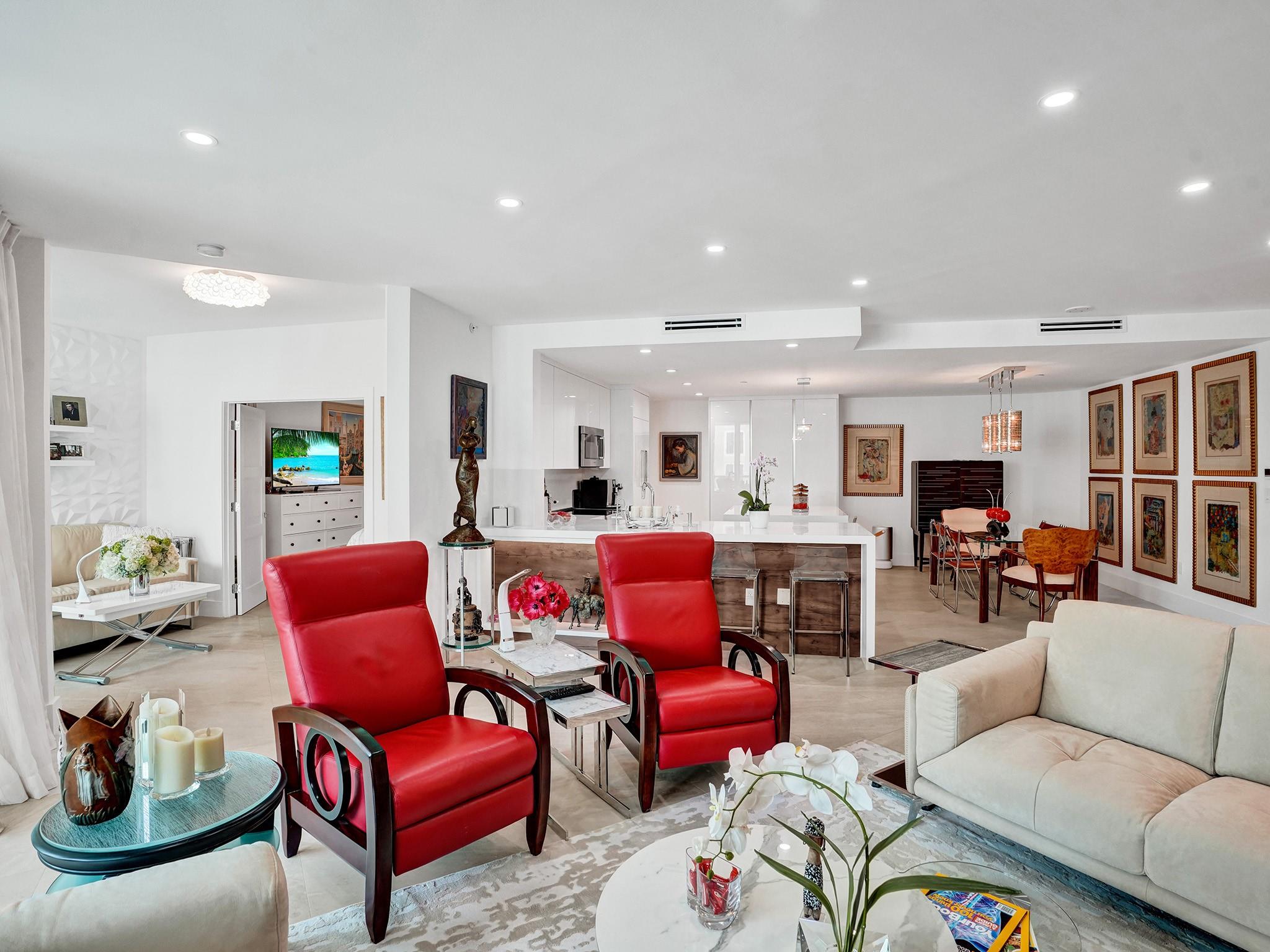 TOWNSEND PLACE CONDO - Residential