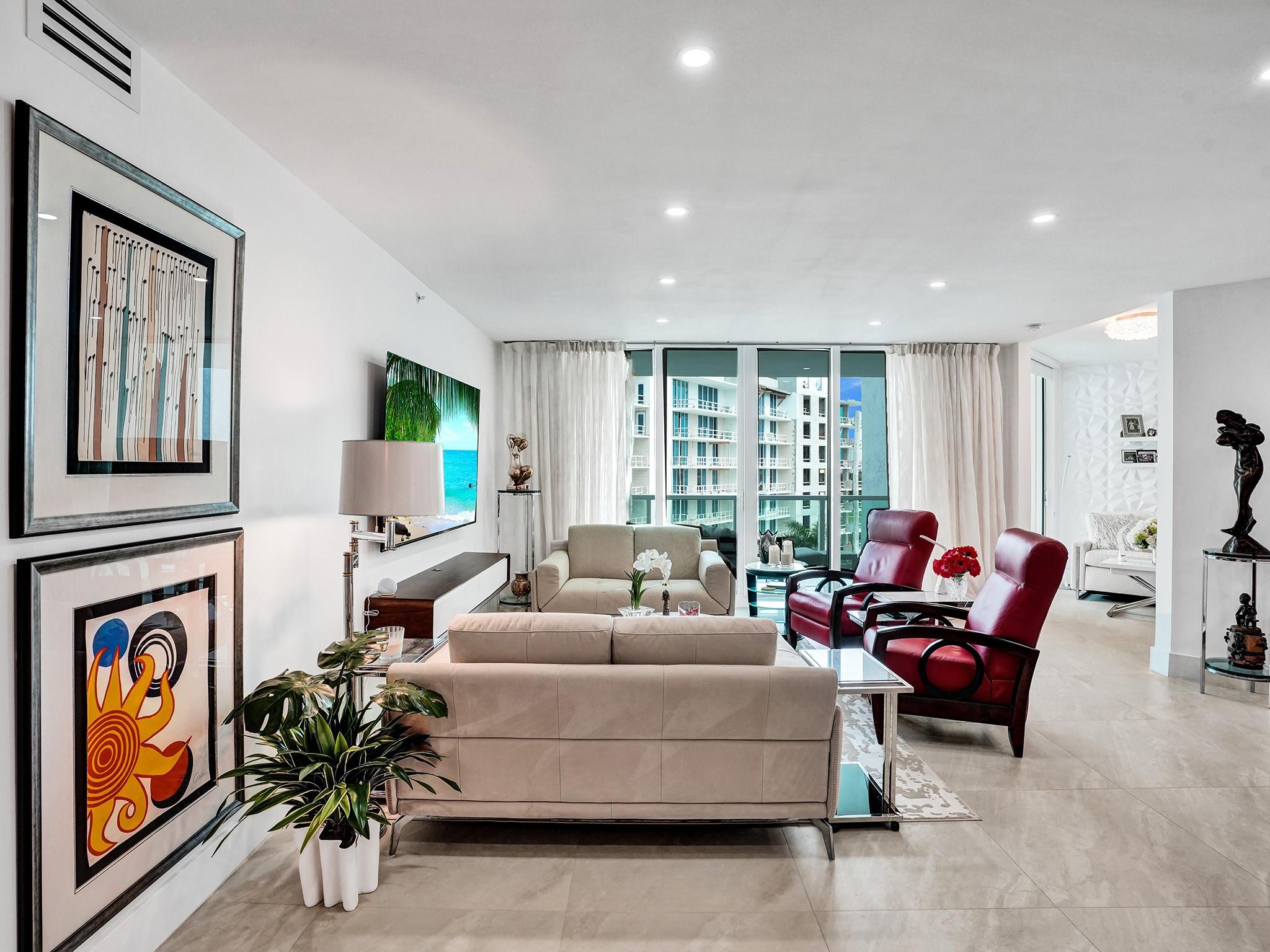 TOWNSEND PLACE CONDO - Residential