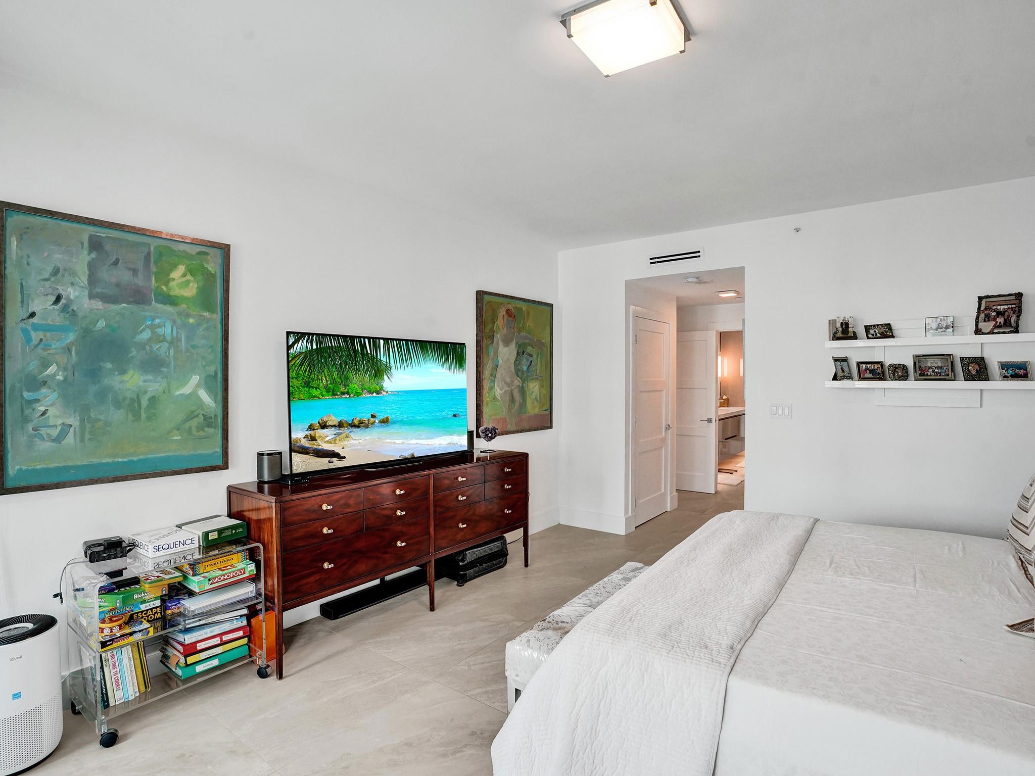 TOWNSEND PLACE CONDO - Residential