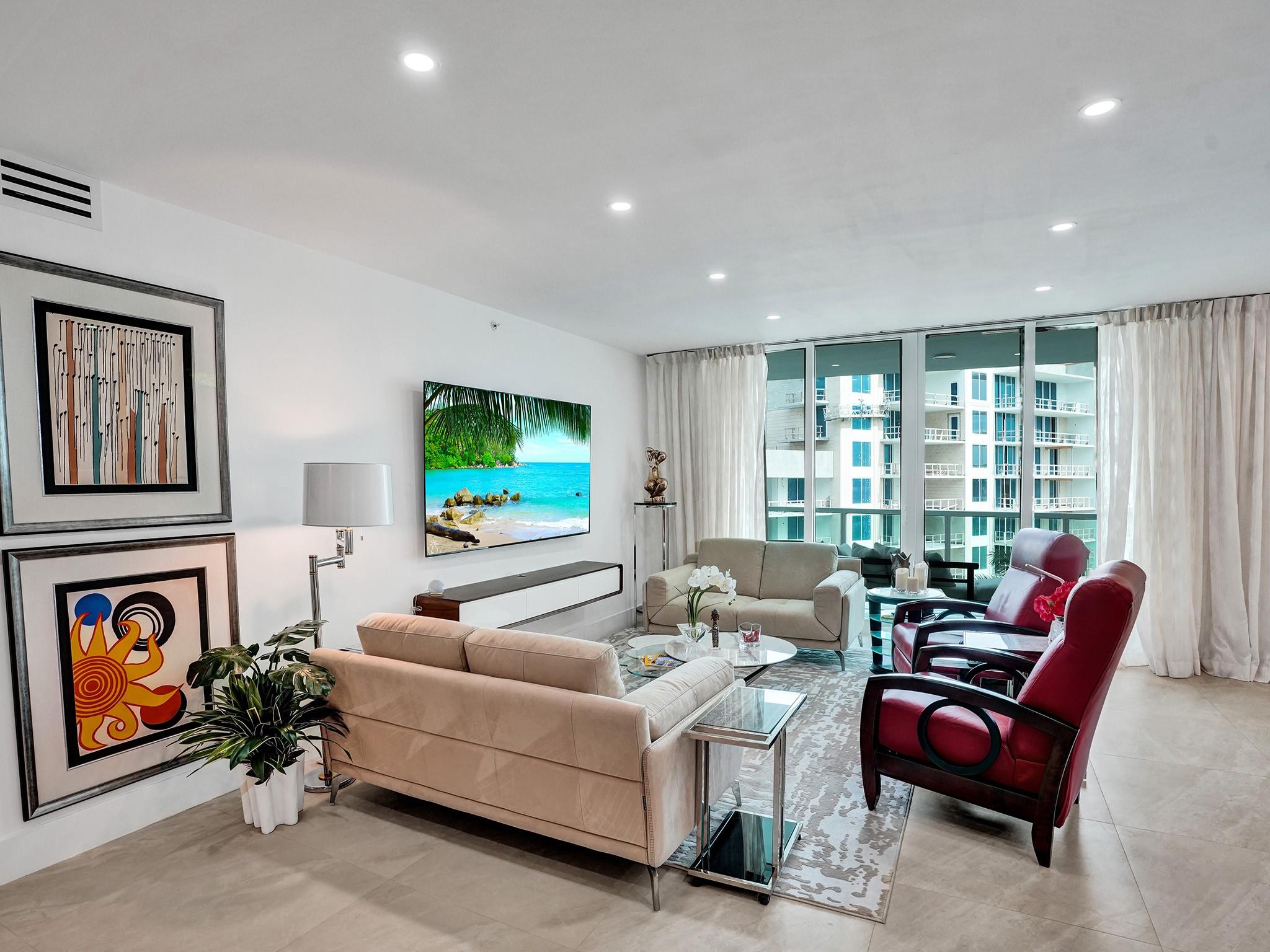 TOWNSEND PLACE CONDO - Residential