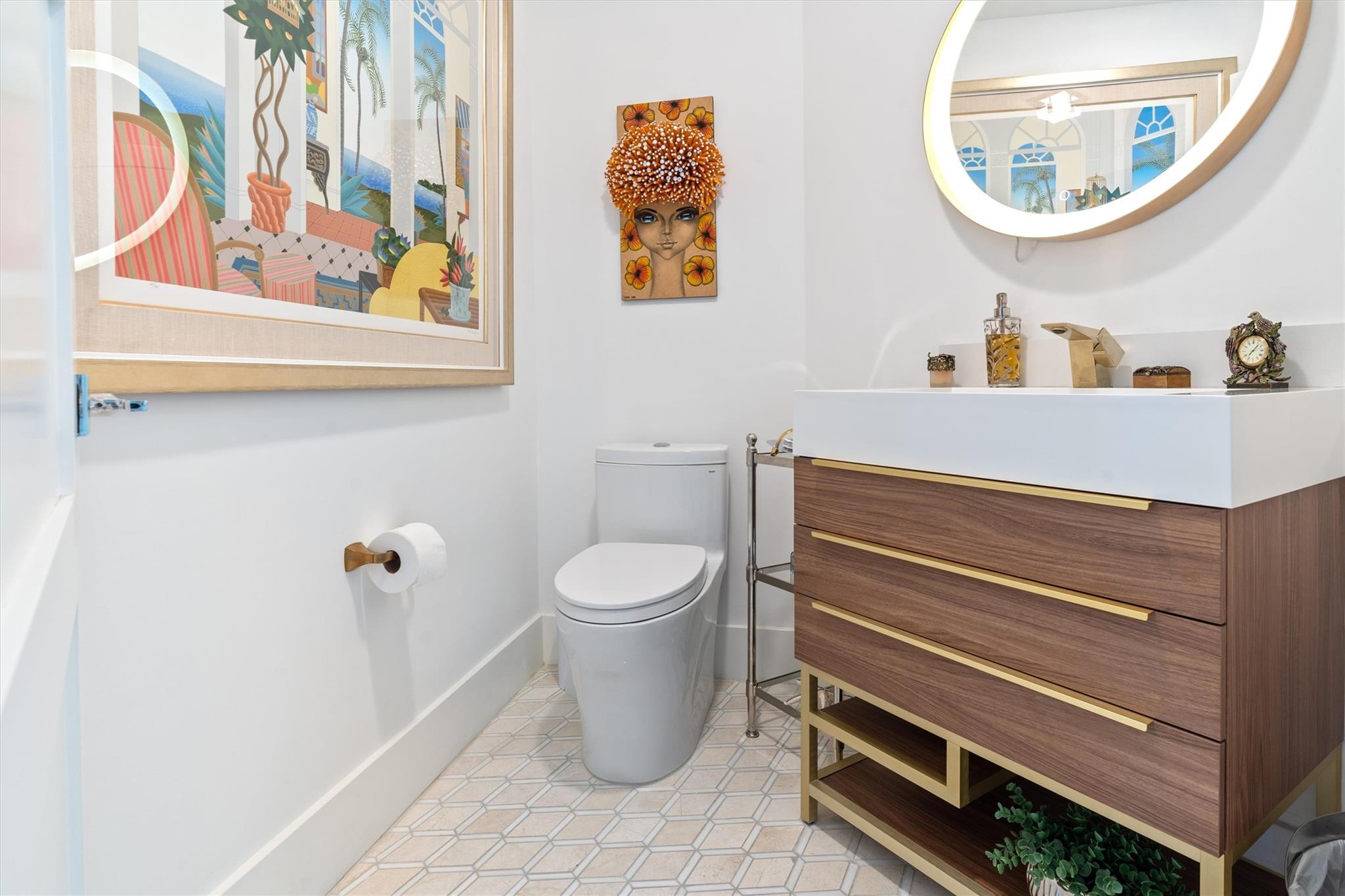 TOWNSEND PLACE CONDO - Residential