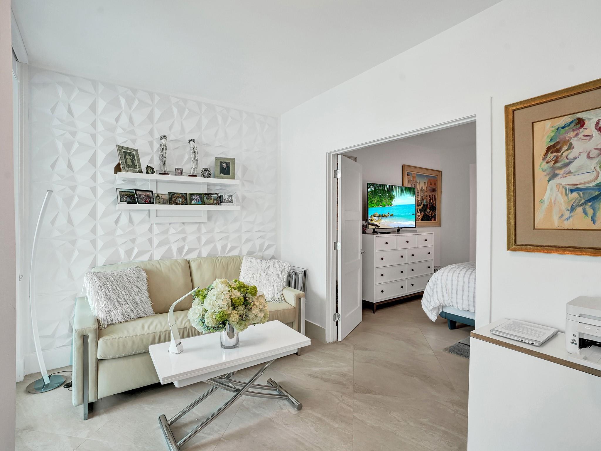 TOWNSEND PLACE CONDO - Residential
