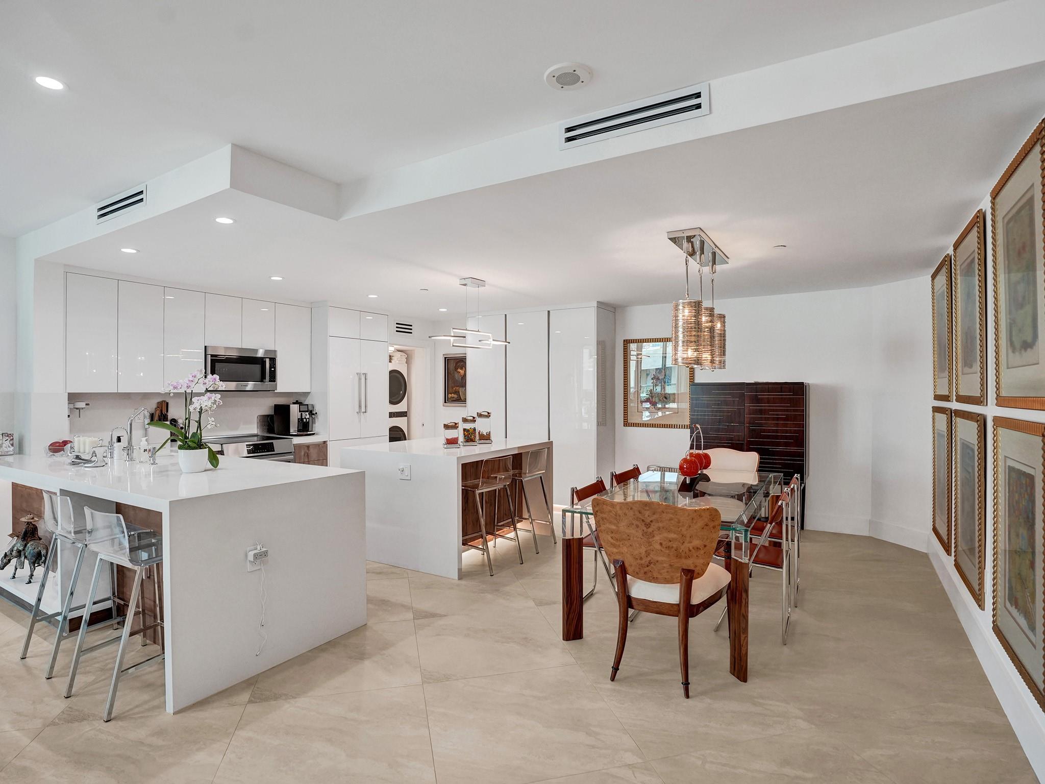 TOWNSEND PLACE CONDO - Residential