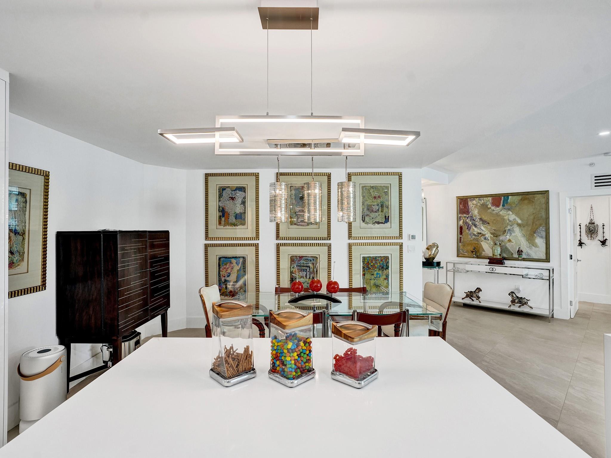 TOWNSEND PLACE CONDO - Residential