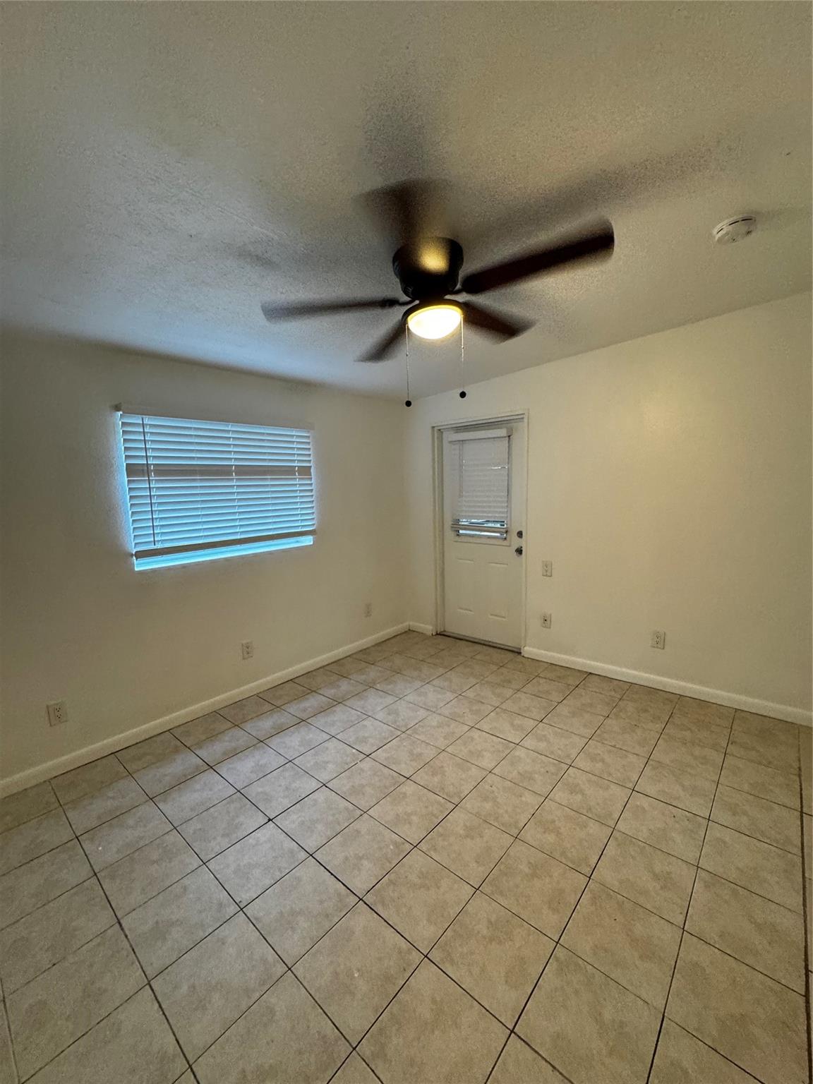 Acreage & Unrec - Residential Lease