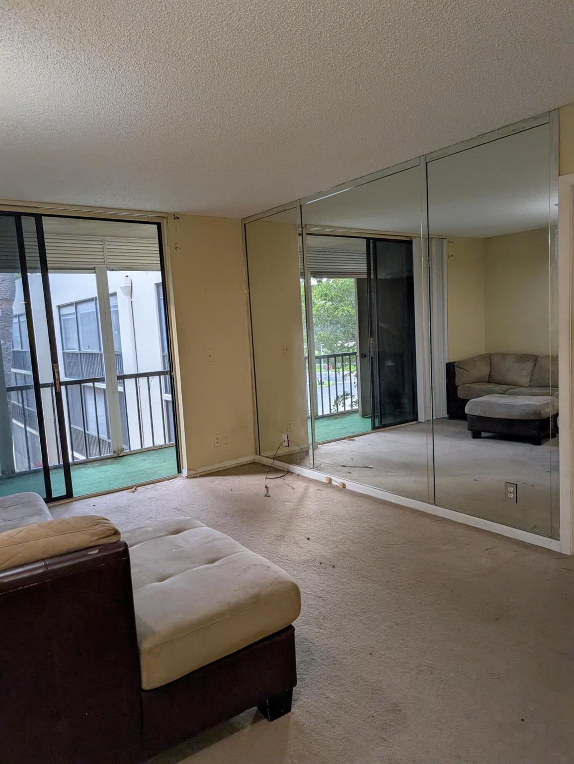 5220 Las Verdes Circle 321