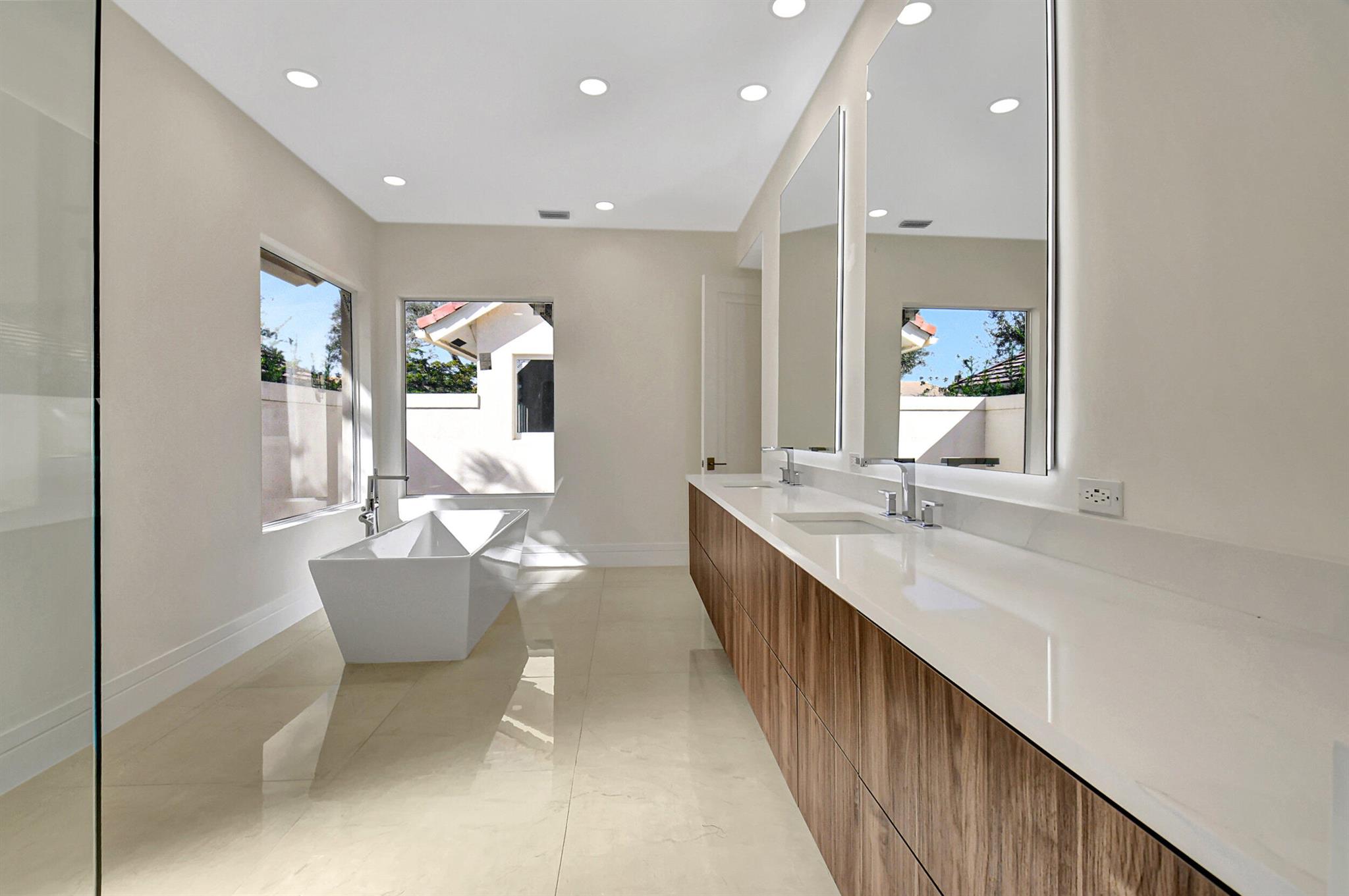 WOODFIELD HUNT CLUB II - Residential