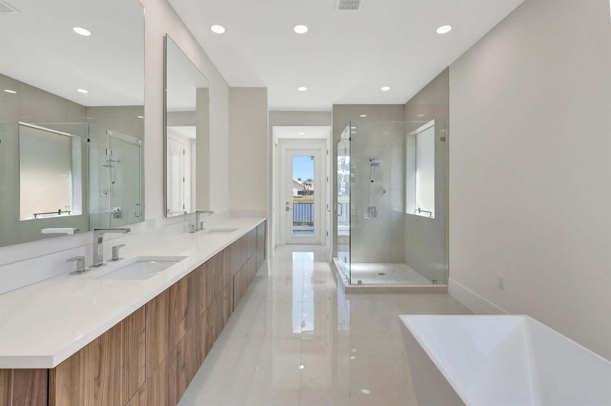 WOODFIELD HUNT CLUB II - Residential