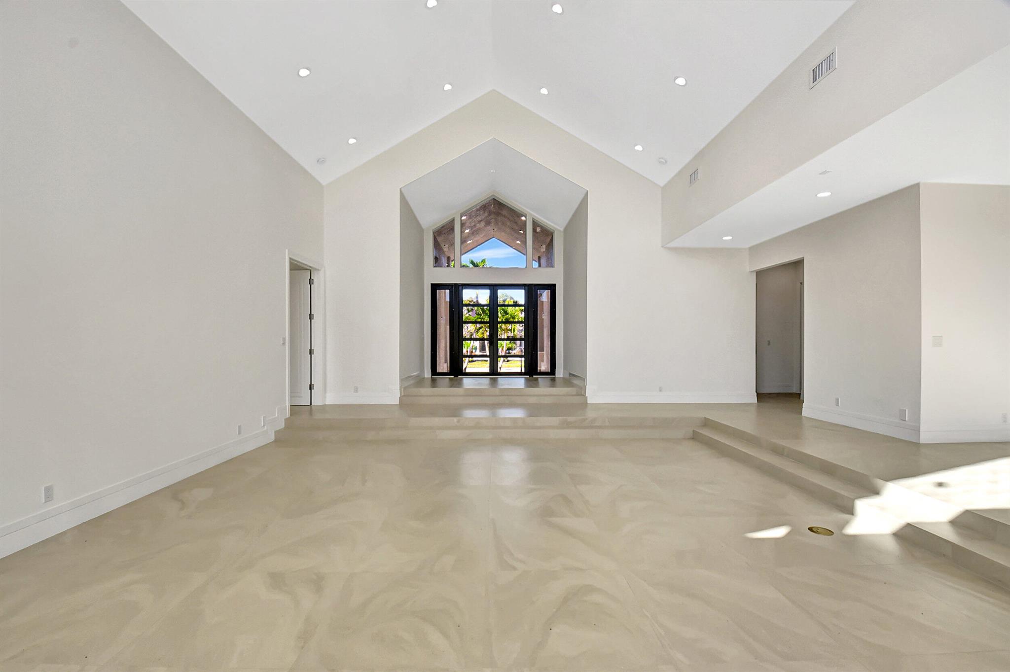 WOODFIELD HUNT CLUB II - Residential