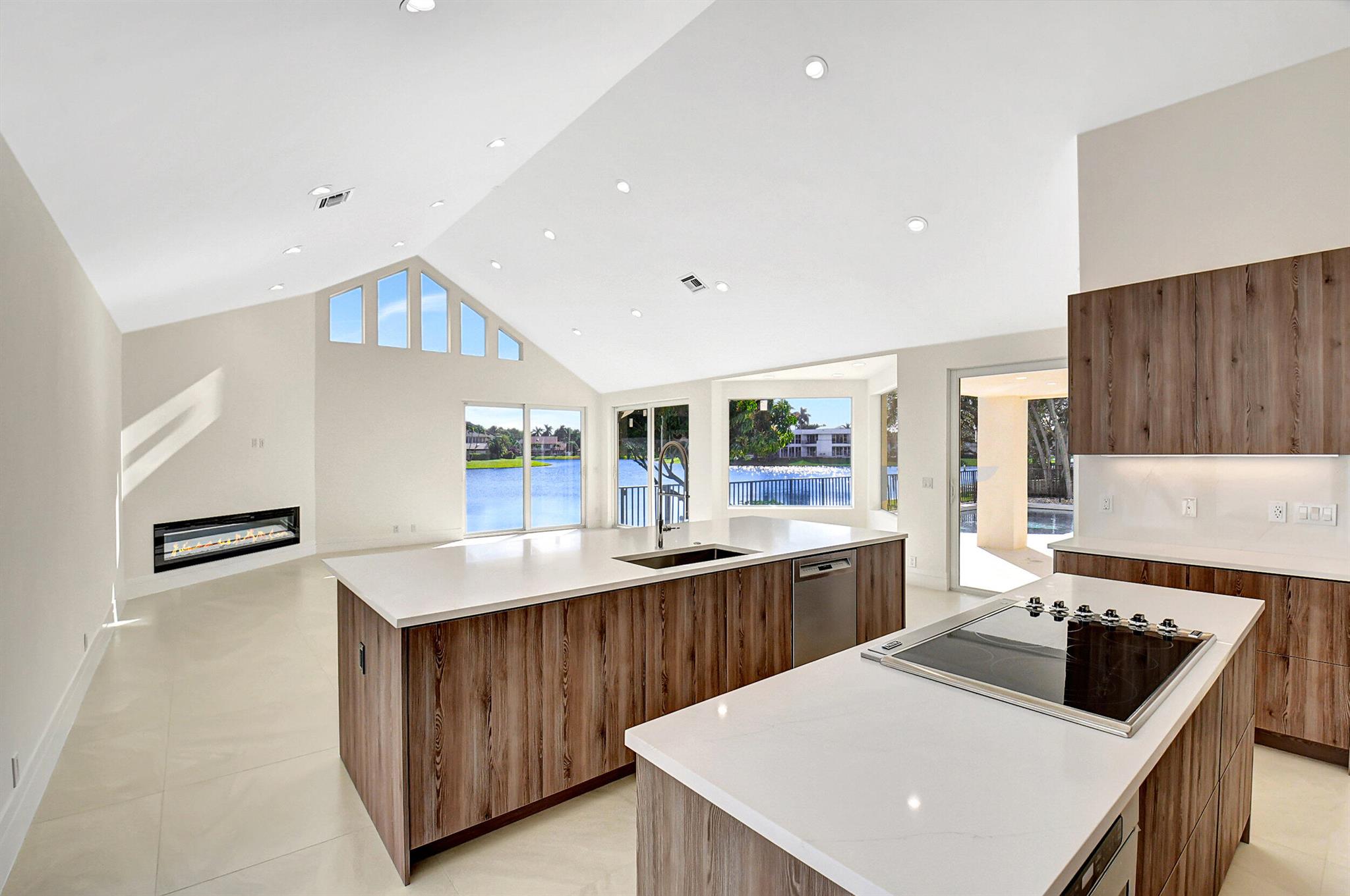 WOODFIELD HUNT CLUB II - Residential