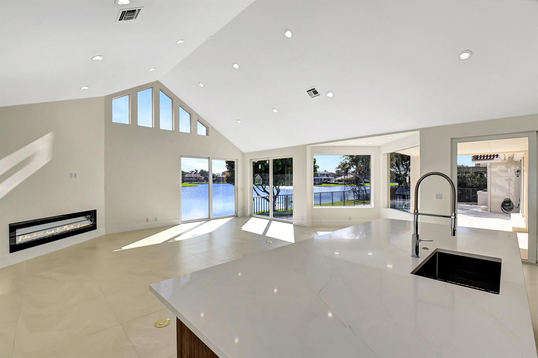 WOODFIELD HUNT CLUB II - Residential