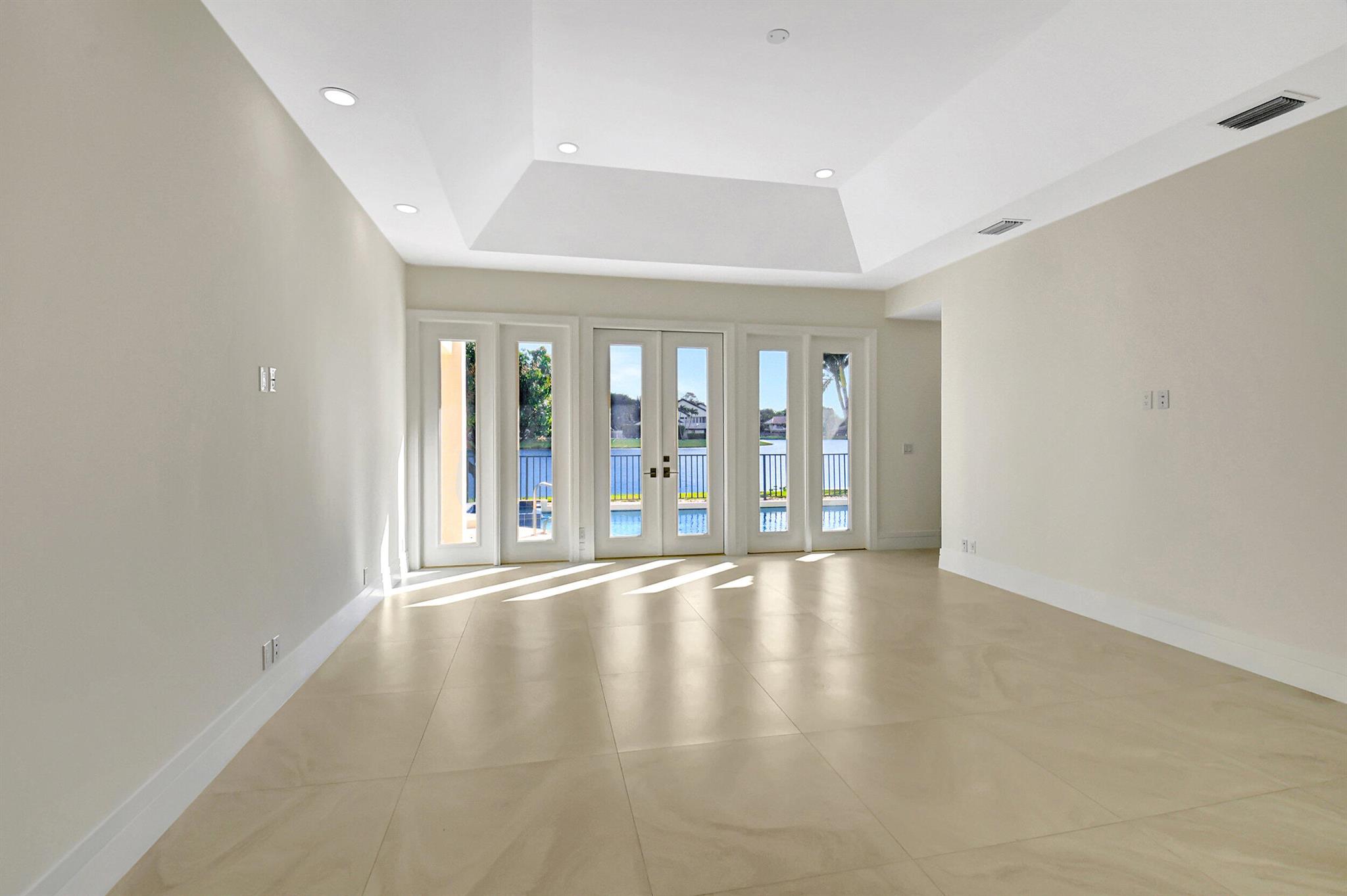 WOODFIELD HUNT CLUB II - Residential