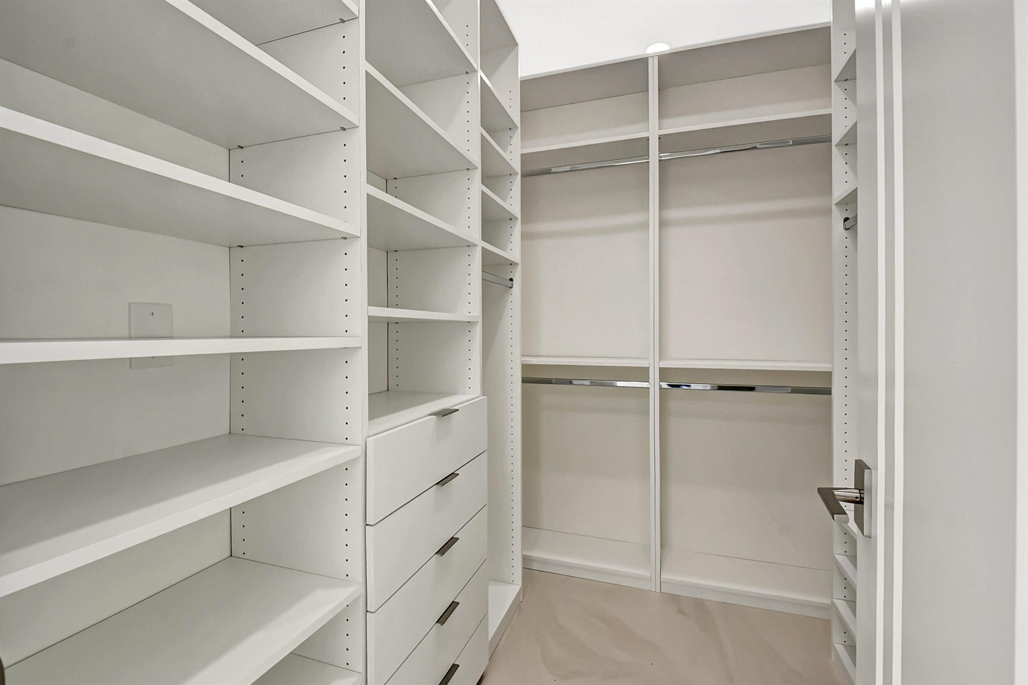 WOODFIELD HUNT CLUB II - Residential