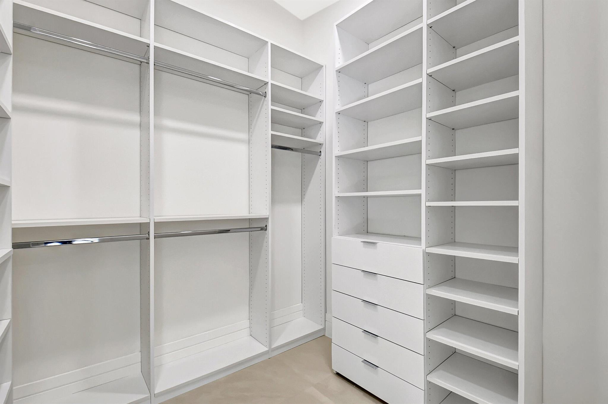 WOODFIELD HUNT CLUB II - Residential