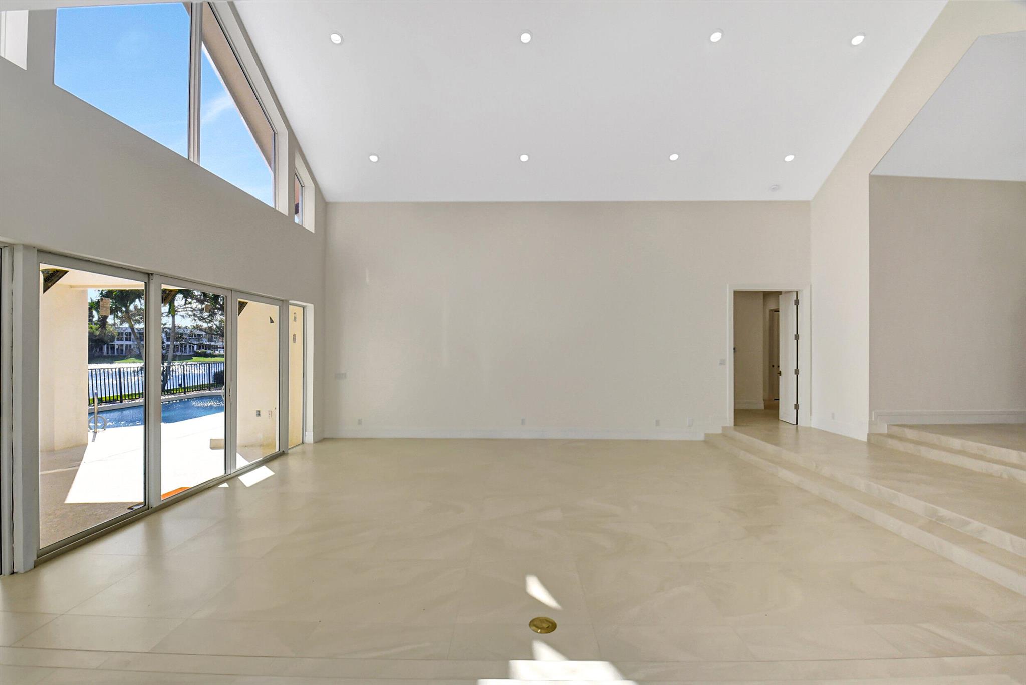 WOODFIELD HUNT CLUB II - Residential