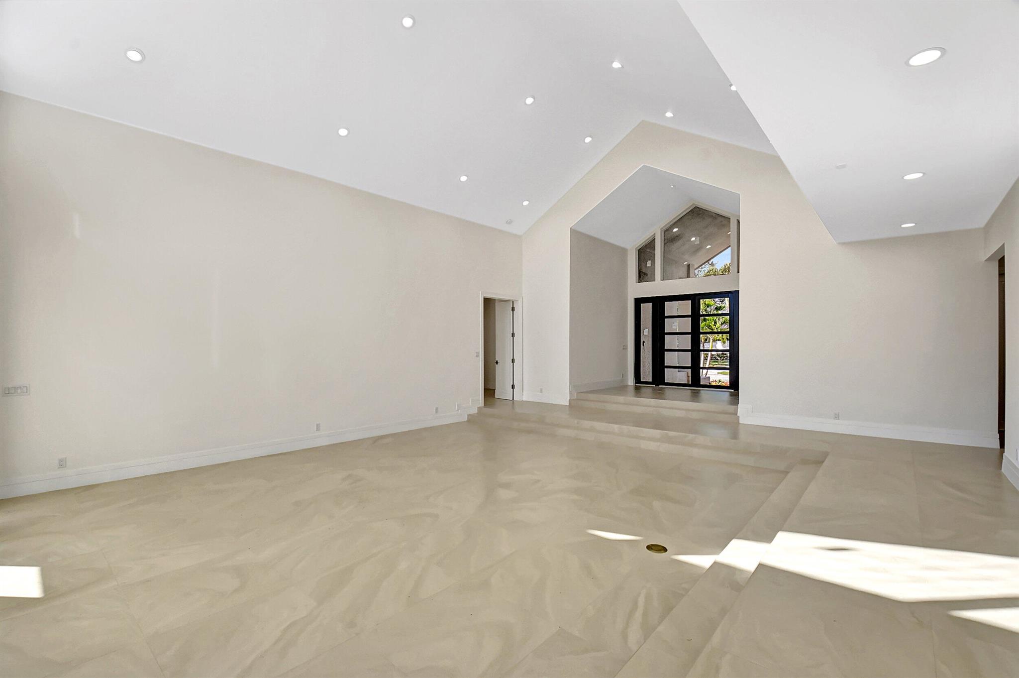 WOODFIELD HUNT CLUB II - Residential