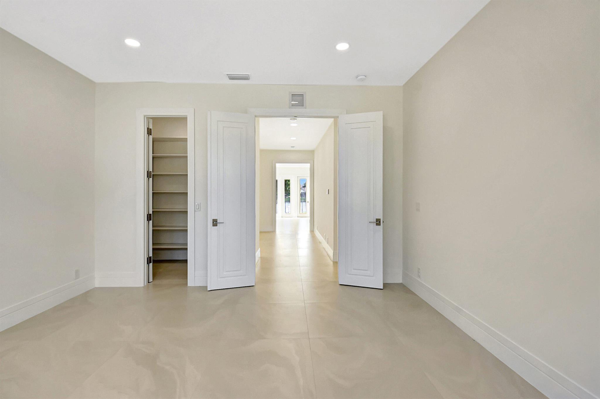 WOODFIELD HUNT CLUB II - Residential