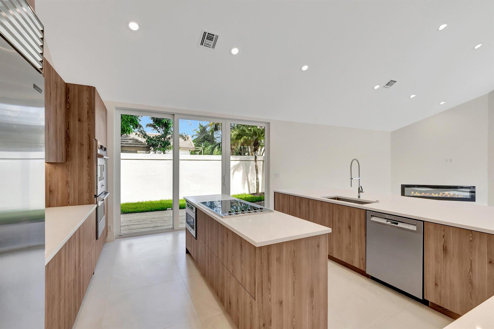 WOODFIELD HUNT CLUB II - Residential