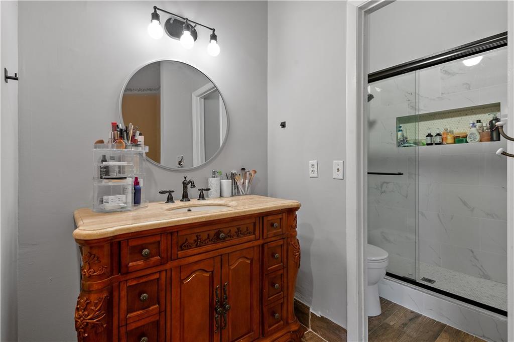 Baywood Village lll - Residential