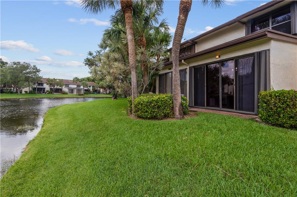 Baywood Village lll - Residential