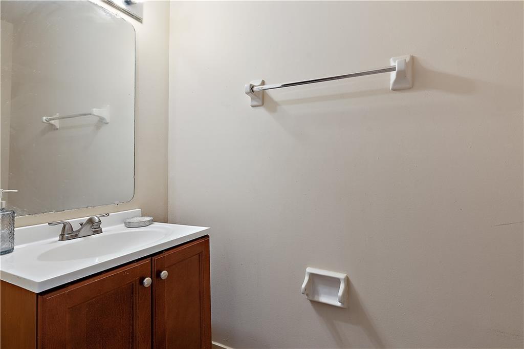 Baywood Village lll - Residential