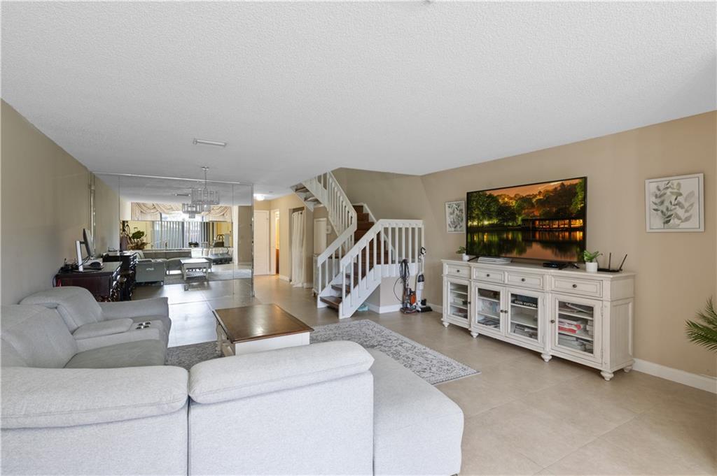 Baywood Village lll - Residential