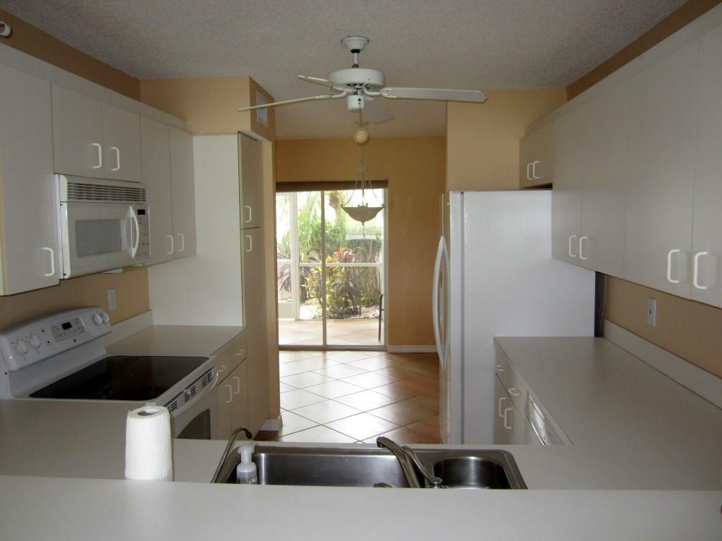 KINGS POINT - Residential