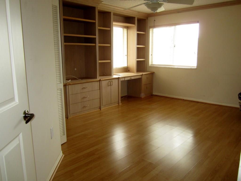 KINGS POINT - Residential