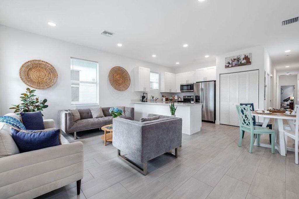 Photo of 2683 Hiawatha Avenue, West Palm Beach, FL 33409 (MLS # B26019500)