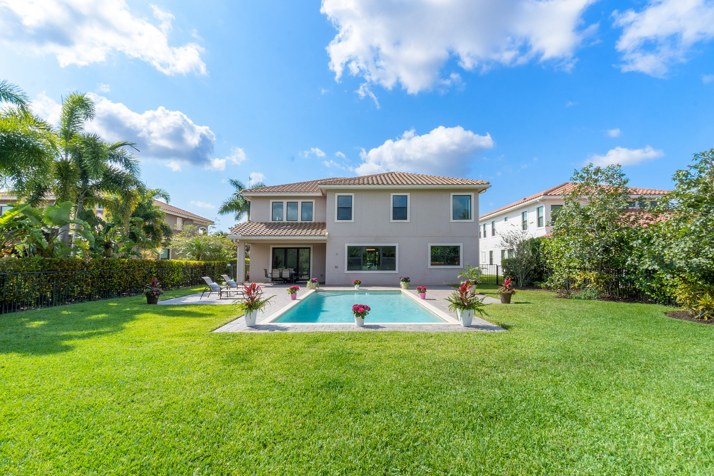 PARKLAND GOLF & COUNTRY CLUB - Residential