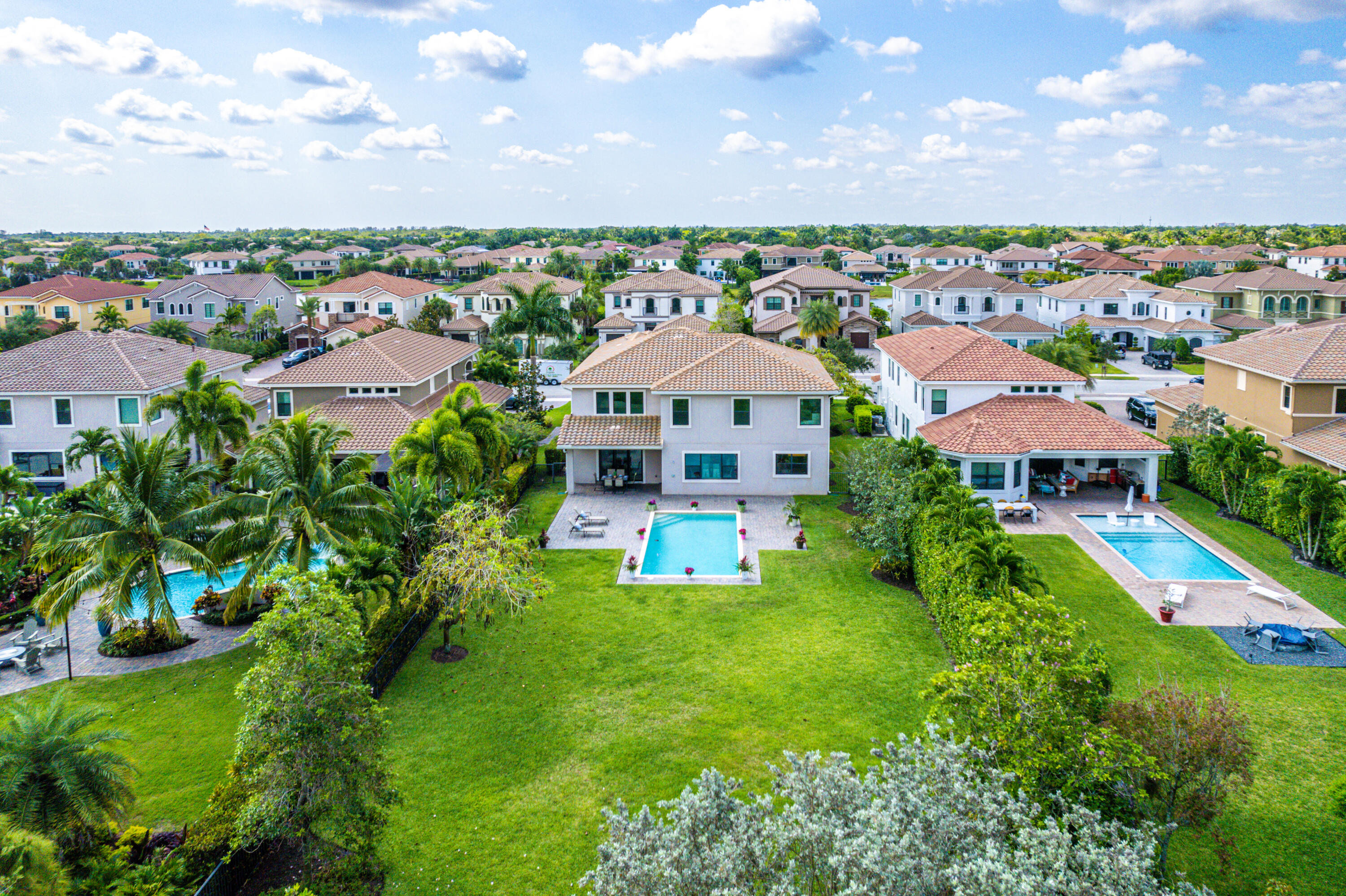 PARKLAND GOLF & COUNTRY CLUB - Residential