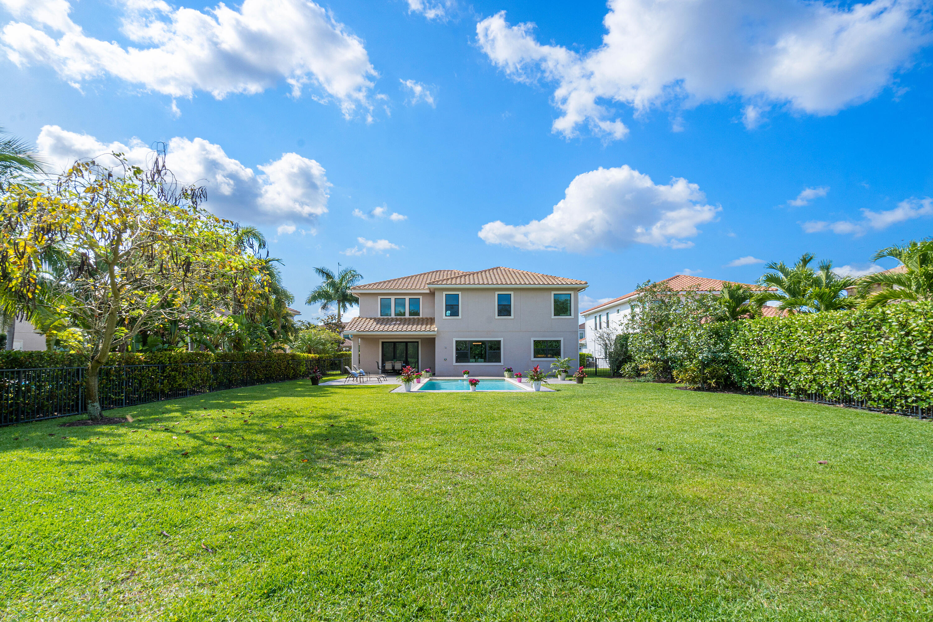 PARKLAND GOLF & COUNTRY CLUB - Residential