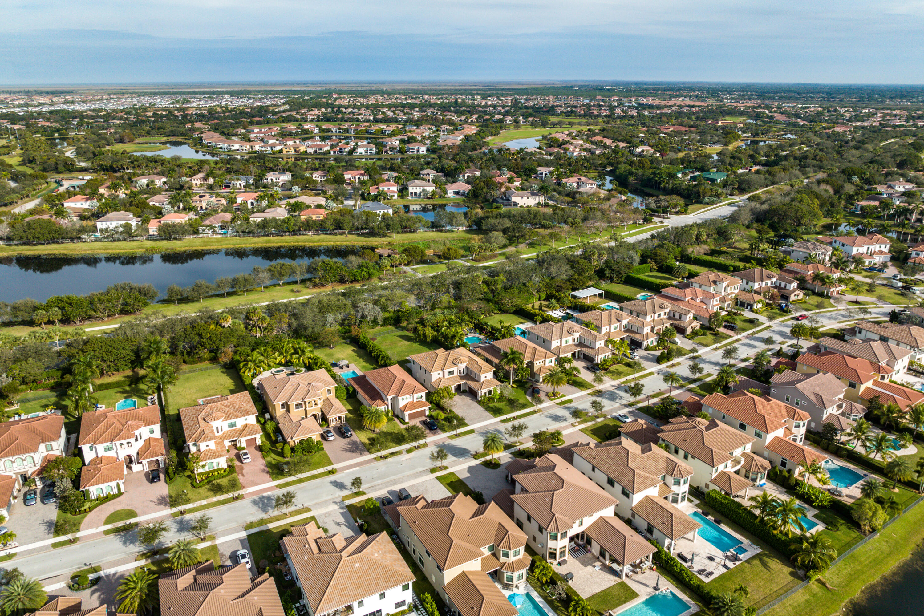 PARKLAND GOLF & COUNTRY CLUB - Residential