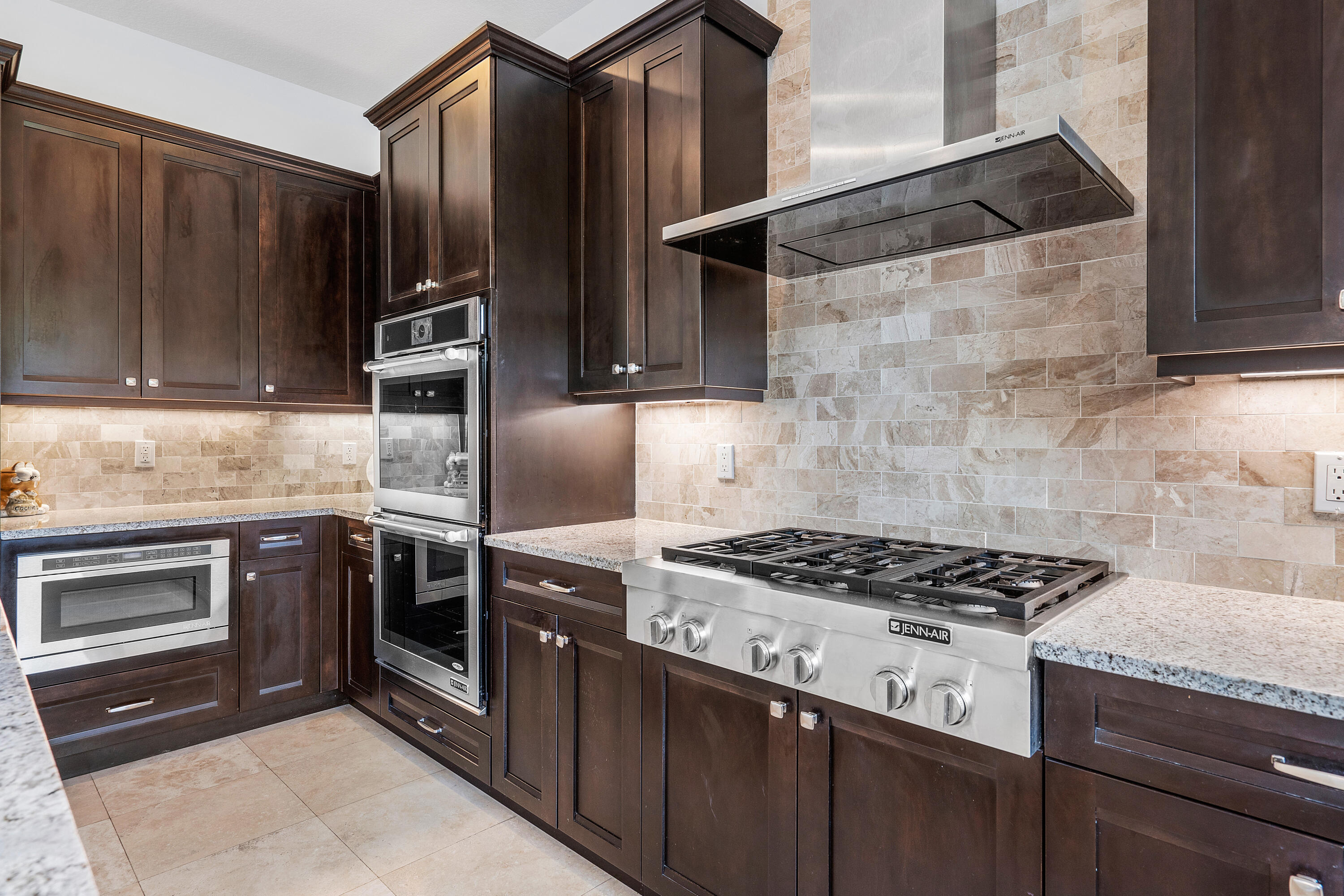 PARKLAND GOLF & COUNTRY CLUB - Residential