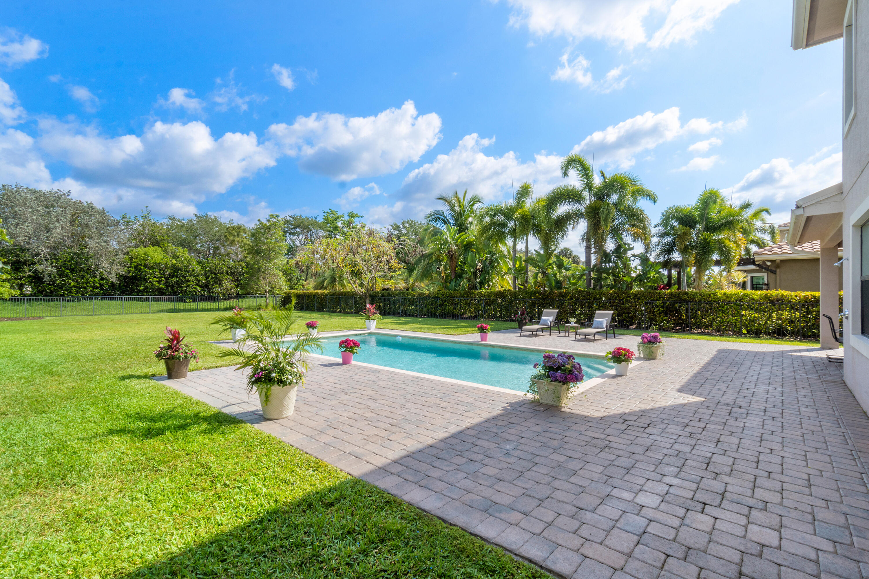 PARKLAND GOLF & COUNTRY CLUB - Residential