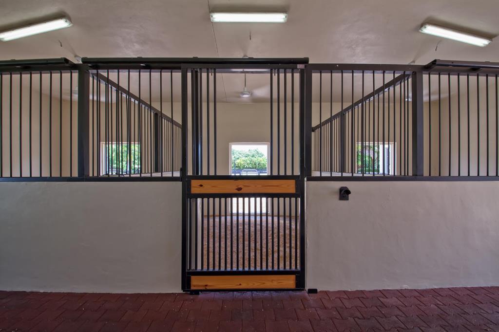 Horseshoe Acres - Residential