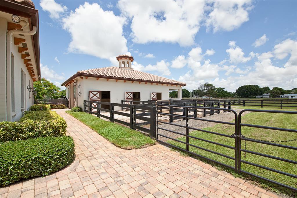 Horseshoe Acres - Residential