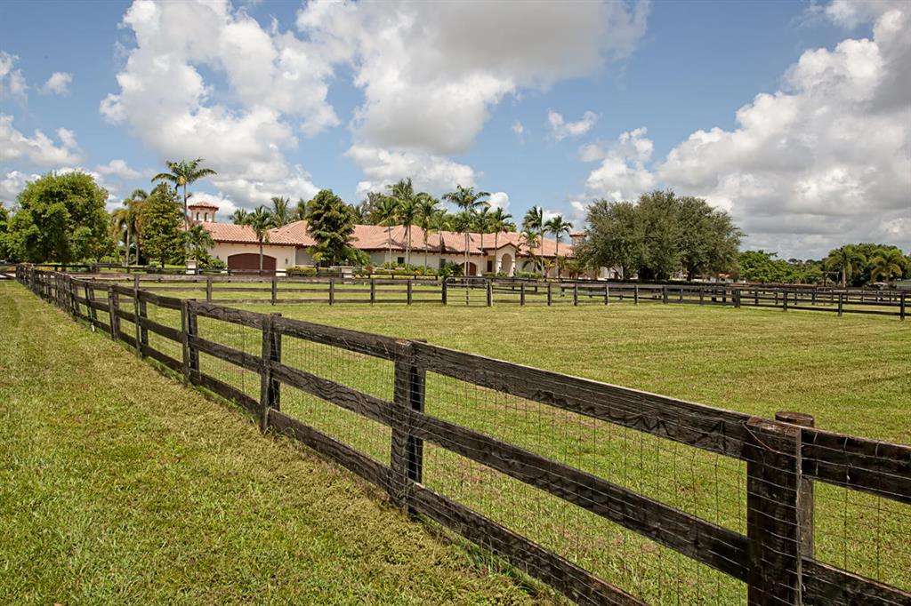 Horseshoe Acres - Residential