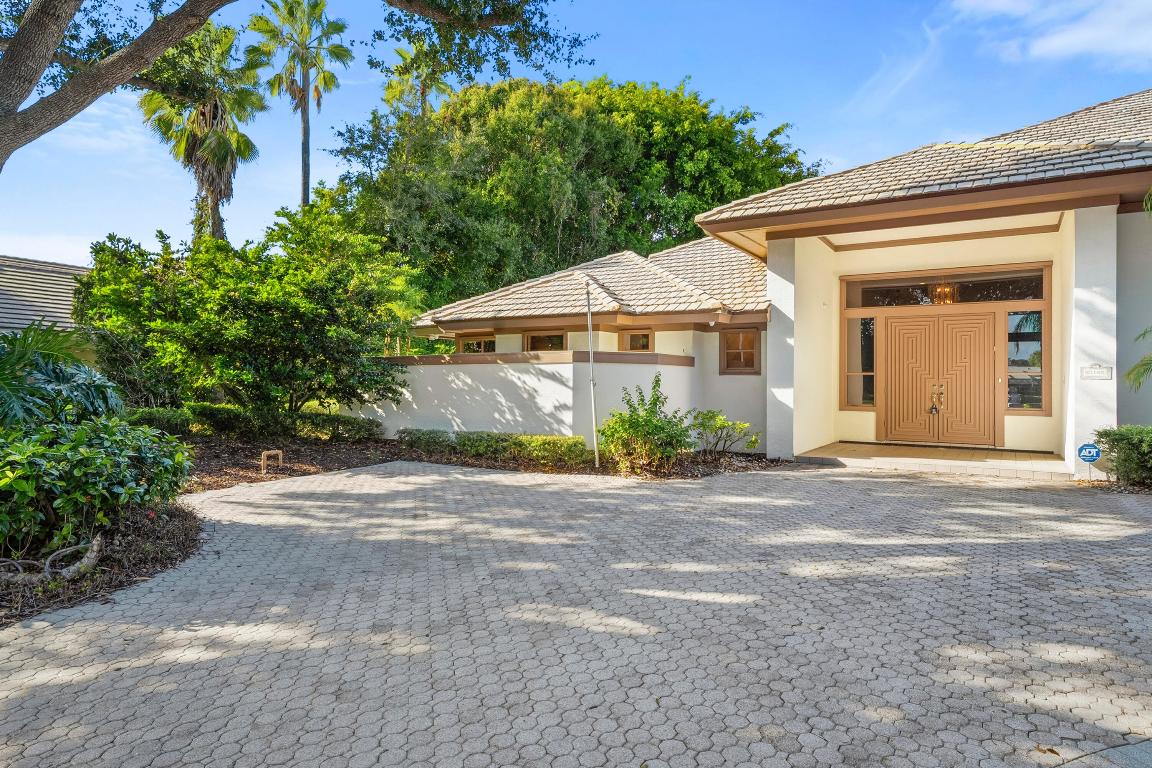 6469 SE Baltusrol Terrace