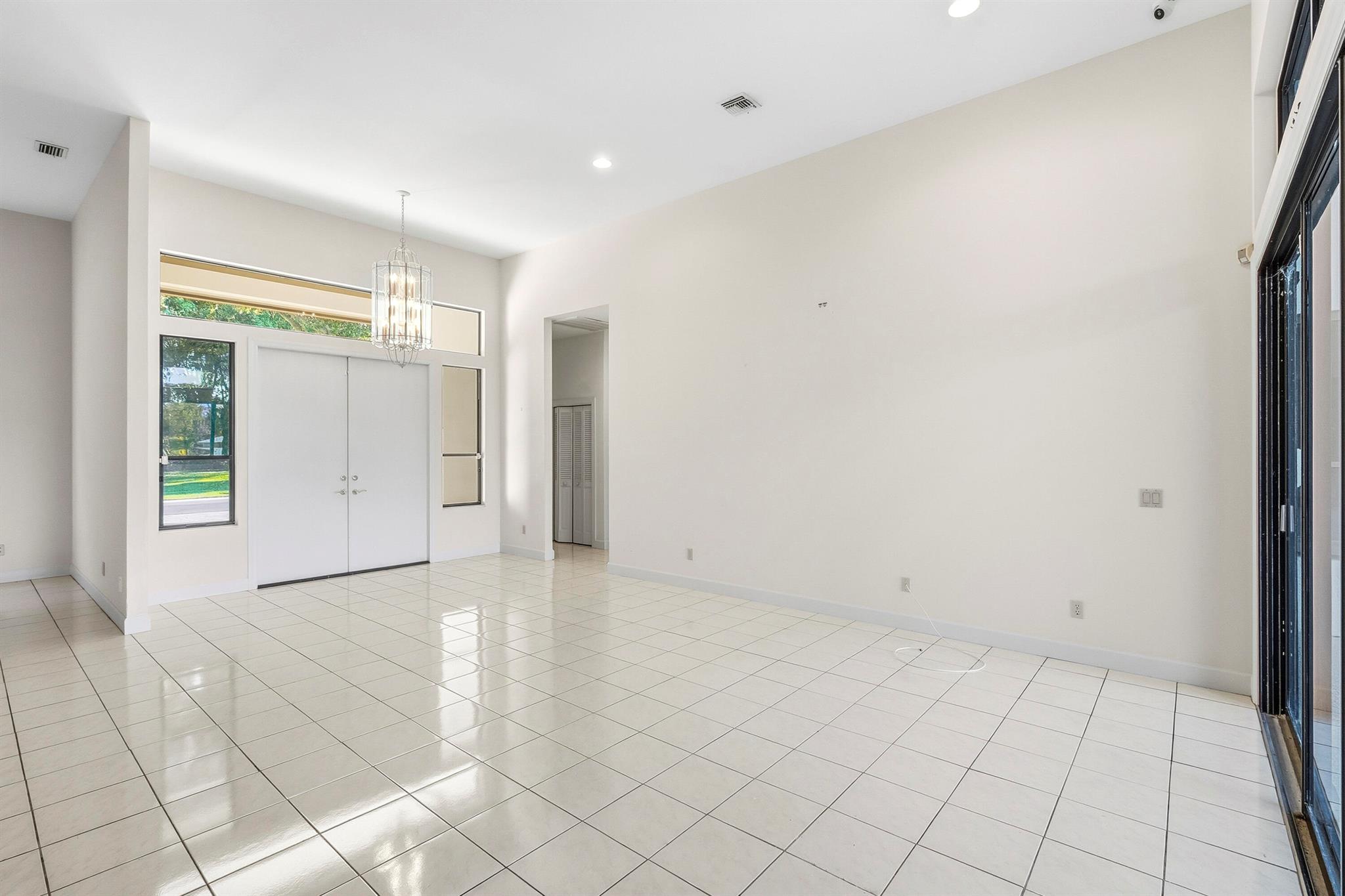 MARINER SANDS - Residential