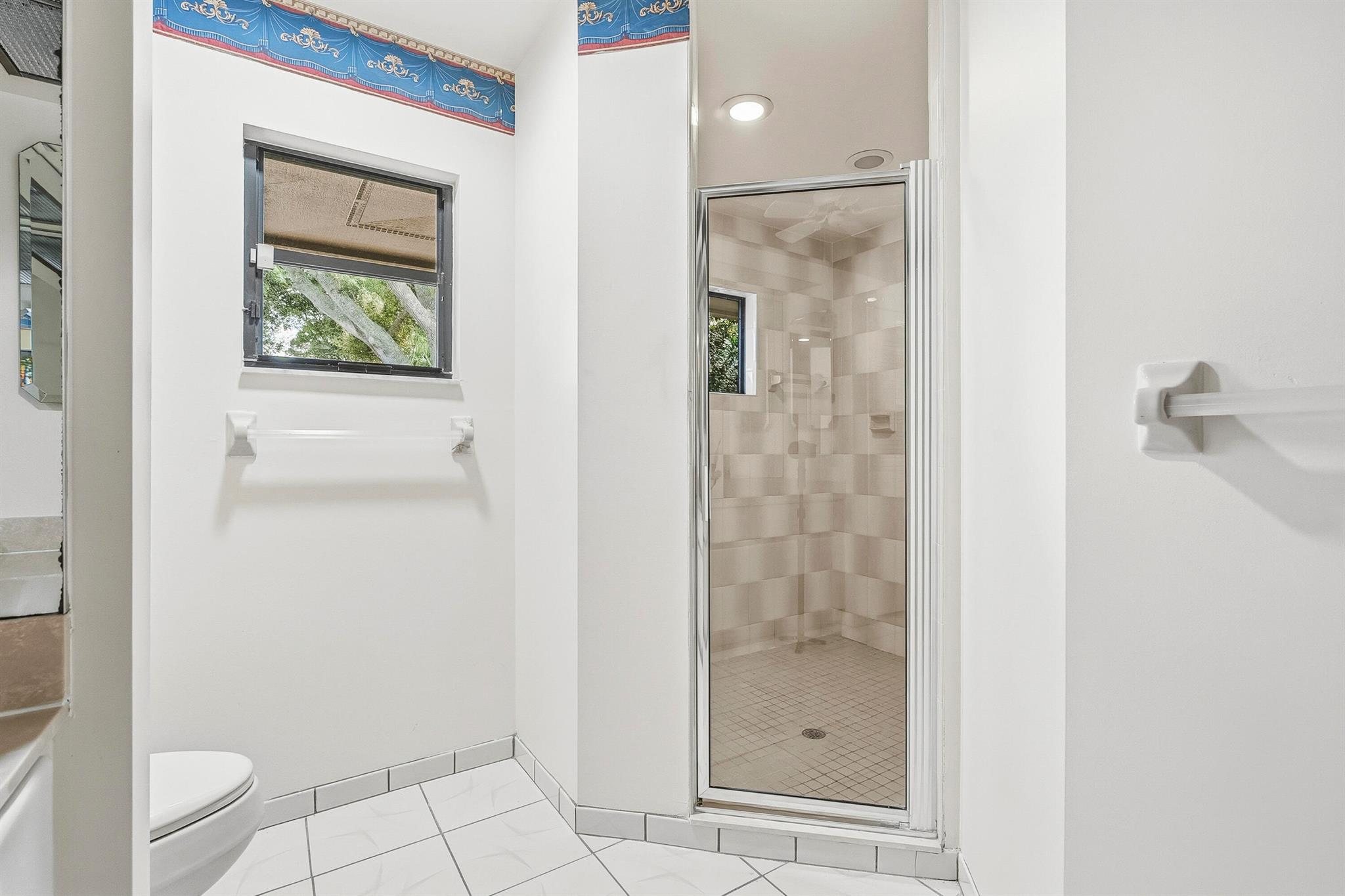 MARINER SANDS - Residential