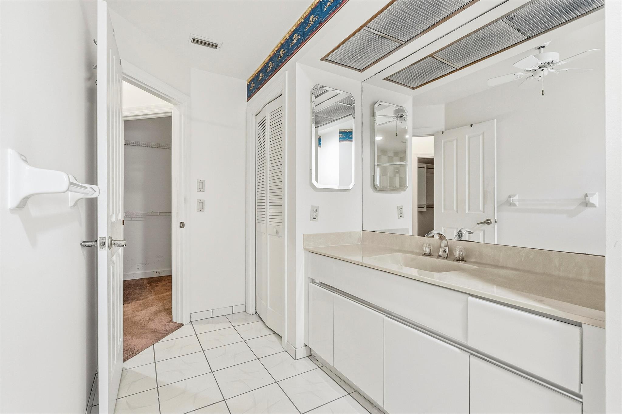 MARINER SANDS - Residential