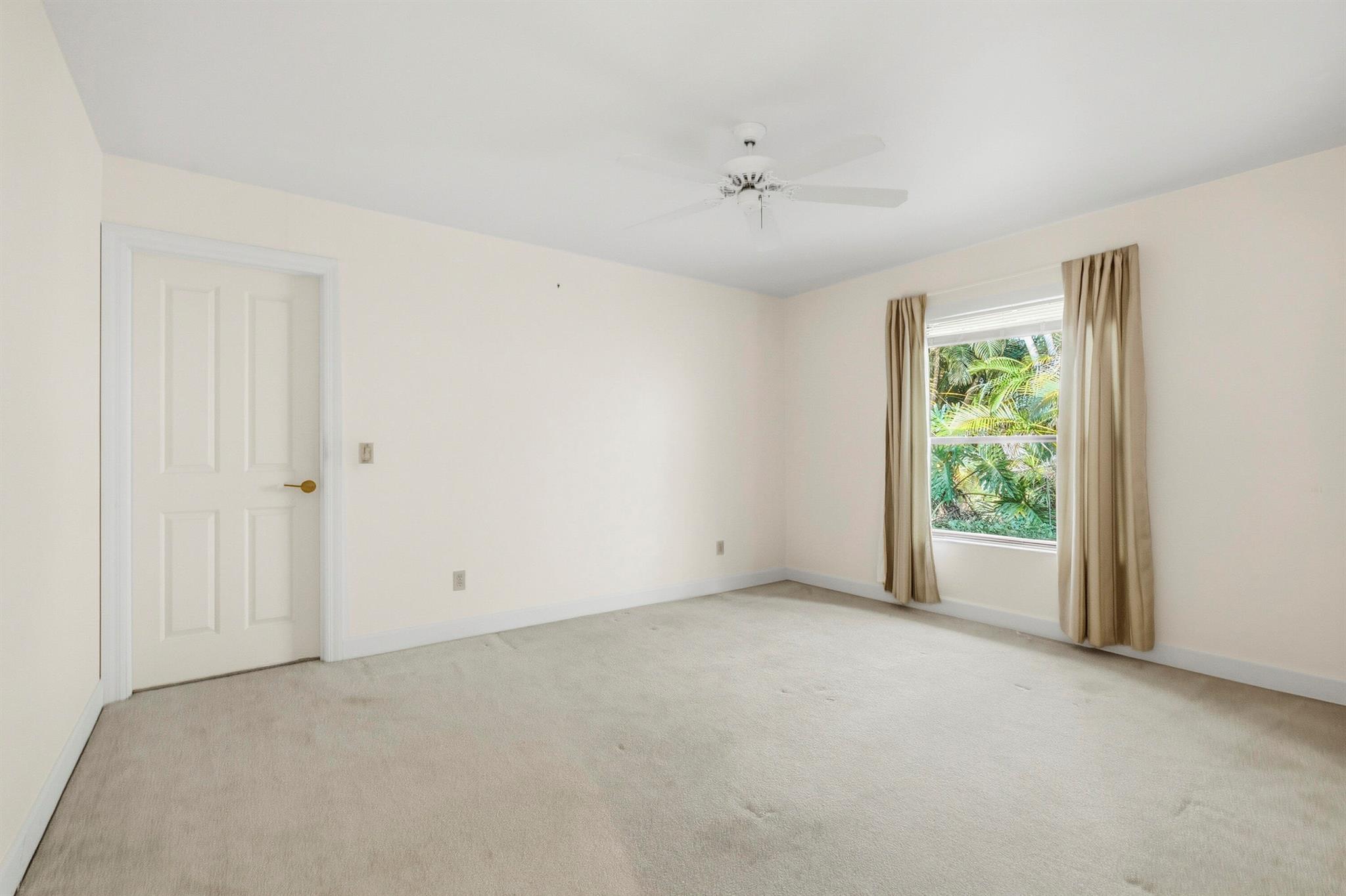 MARINER SANDS - Residential